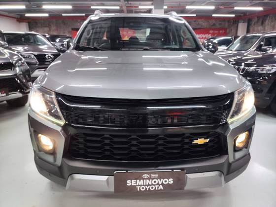 CHEVROLET S10 2.8 16V TURBO DIESEL HIGH COUNTRY CD 4X4 AUTOMÁTICO CHEVROLET S10 2.8 16V TURBO DIESEL HIGH COUNTRY CD 4X4 AUTOMÁTICO